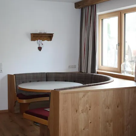 別荘 & -wohnung Flatscher ヴァイトリンク