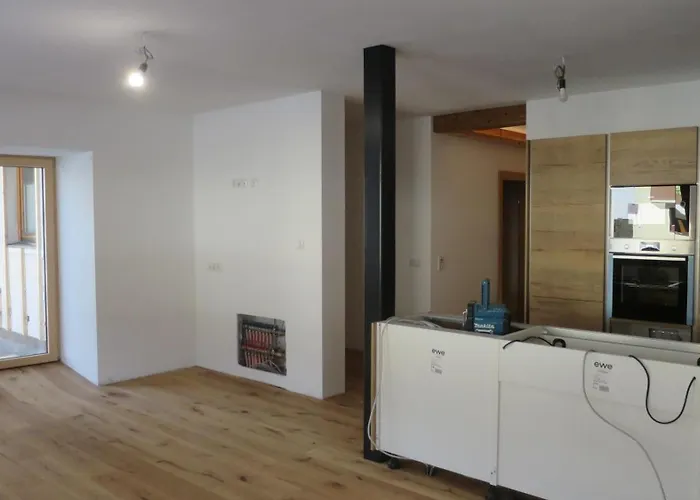 & -wohnung Flatscher 別荘