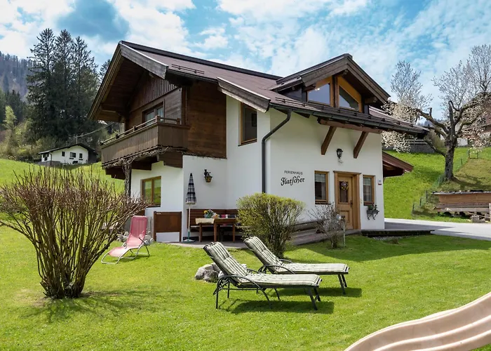 & -wohnung Flatscher 別荘