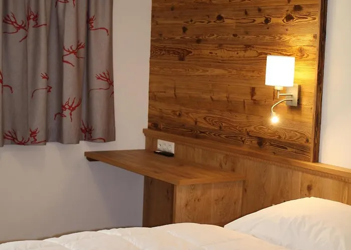 & -wohnung Flatscher 別荘 *