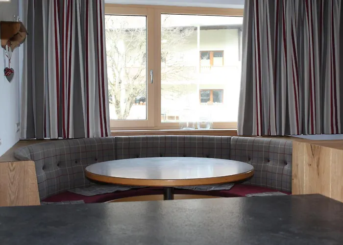 & -wohnung Flatscher 別荘 *