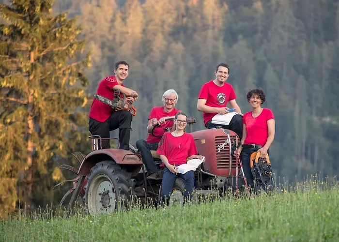 & -wohnung Flatscher 別荘