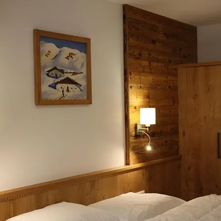 & -wohnung Flatscher * 웨이드링