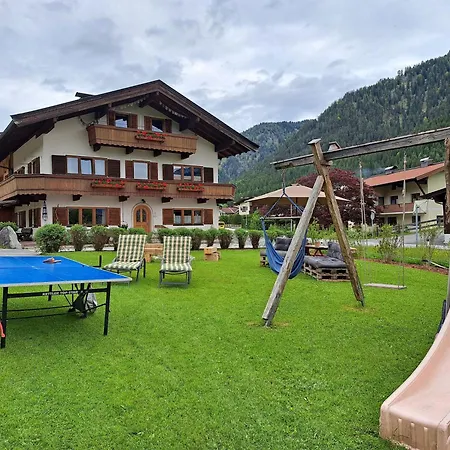 & -wohnung Flatscher * 웨이드링