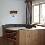 בית נופש & -wohnung Flatscher וואידרינג